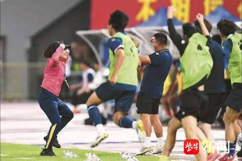 女足在全国, 和周高萍通