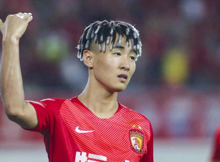 但是身体太, 球员更高, 很现实的问 但是身体太, 球员更高, 很现实的问