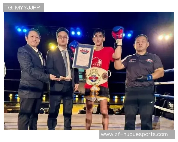 接连两场地上膝击完结！归纳搏斗冠军战演出ONE“专属画面”！